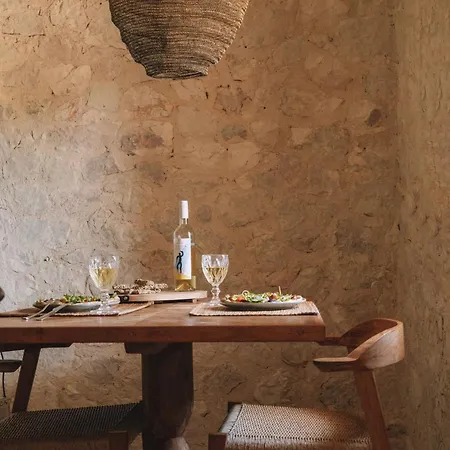 Ploes Luxury Ferienhaus Pesádha