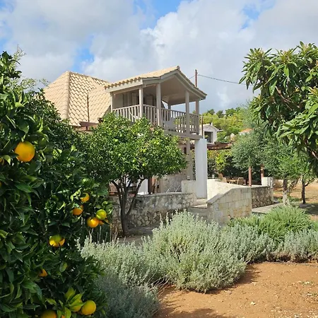 Ploes Luxury * Pesádha