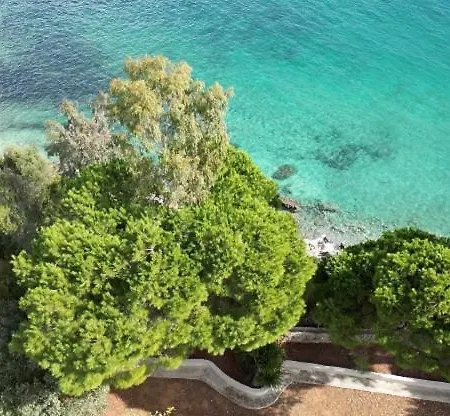 Ploes Luxury * Pesádha